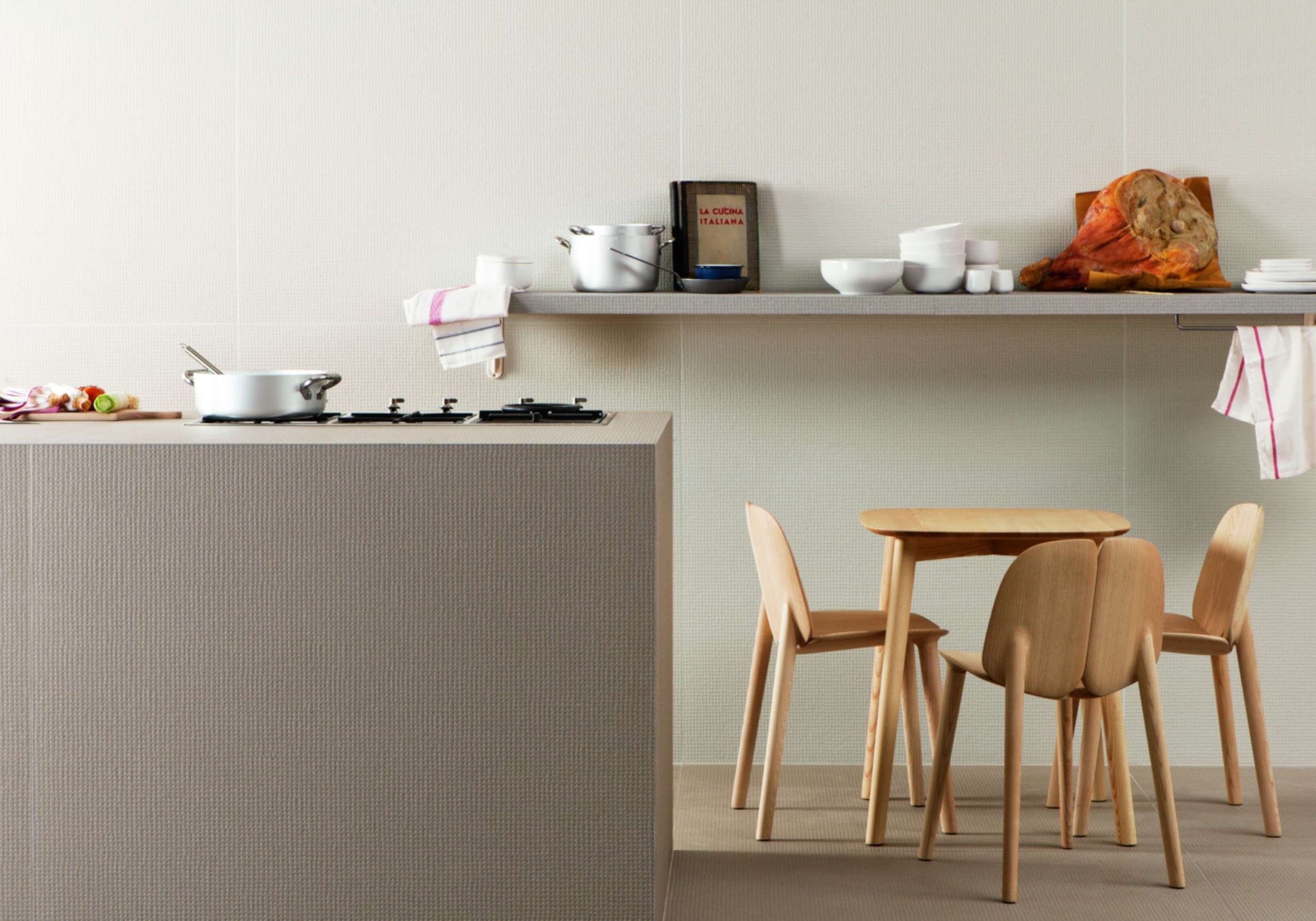 开云（中国） - 桌几|餐桌|办公家具|设计师家具|奥索餐台